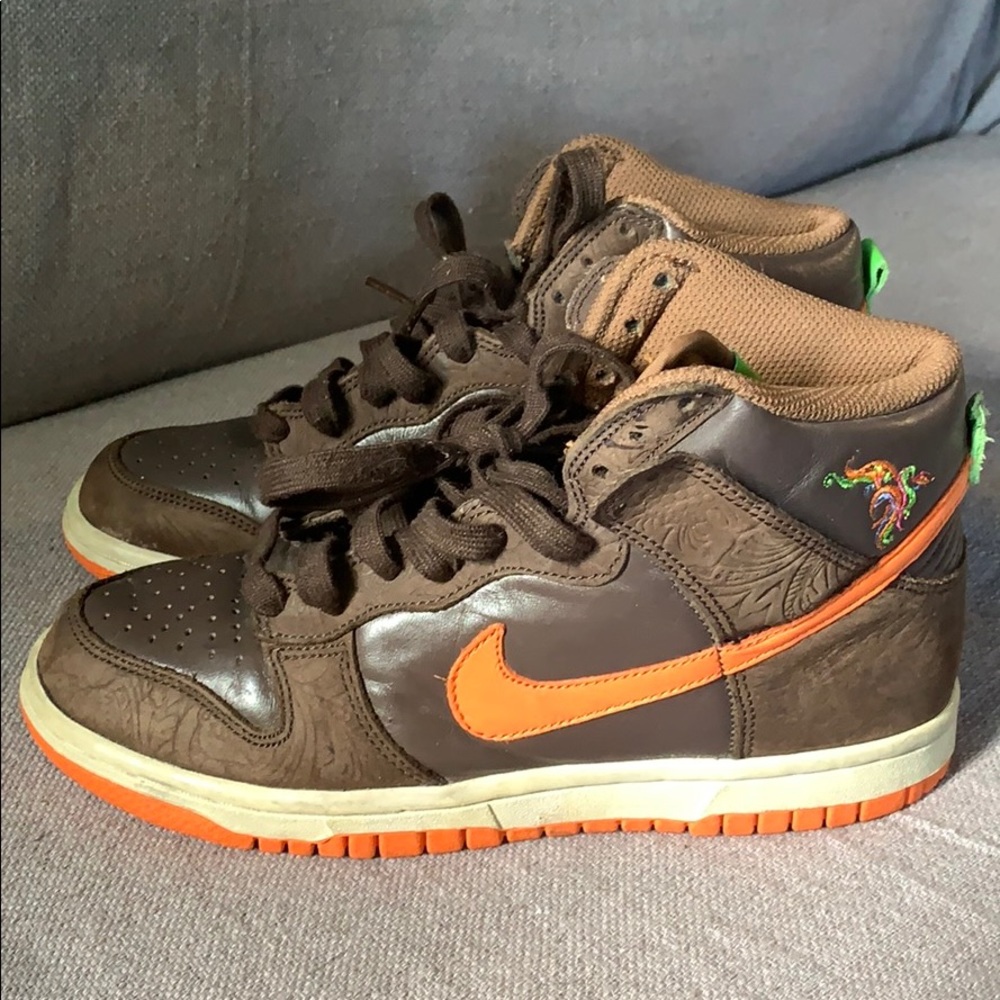 High top Nike dunk